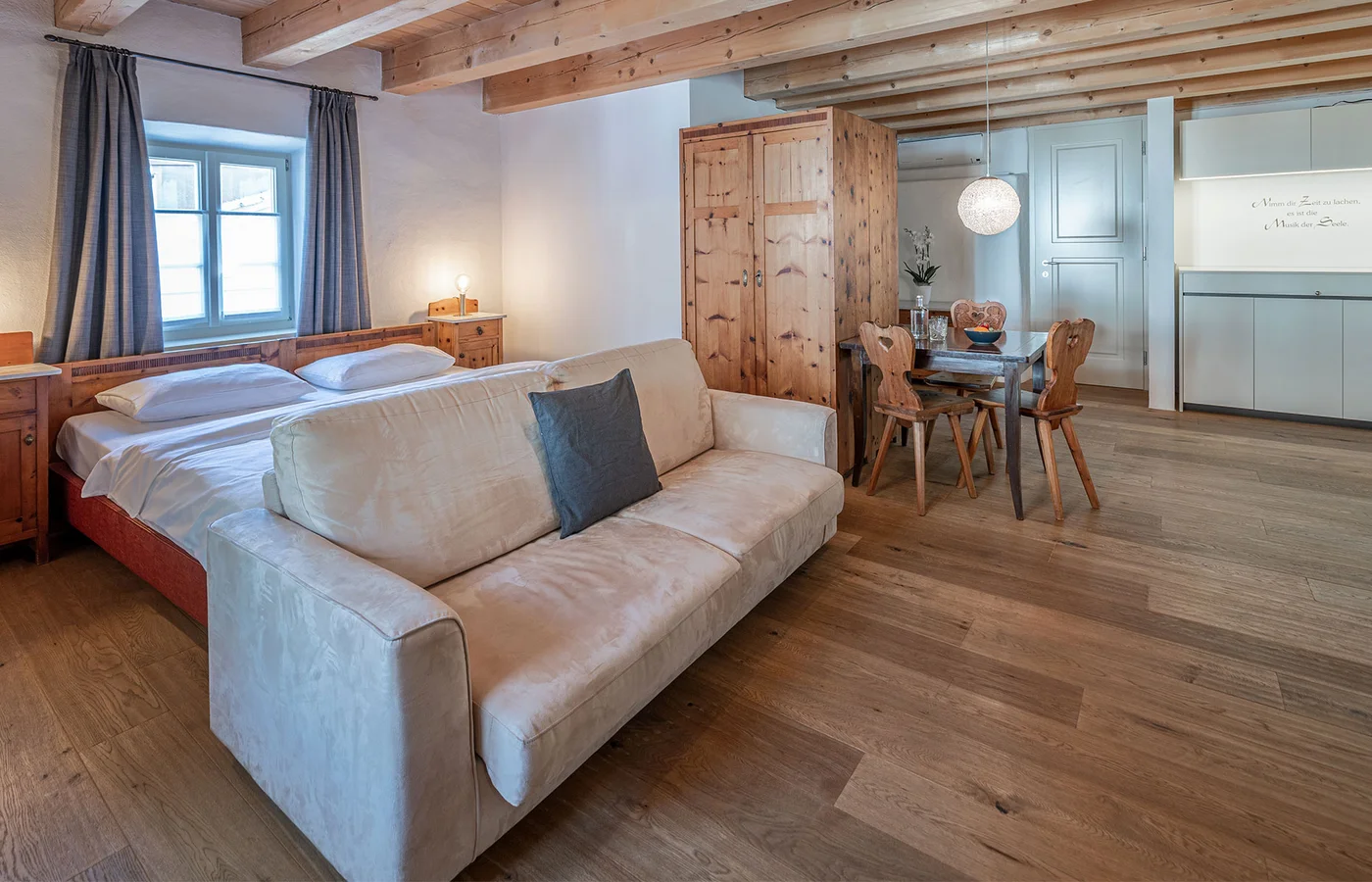 Appartement XI Ceres: Schlaf- und Wohnbereich – Ansitz Romani in Tramin, Südtirol
