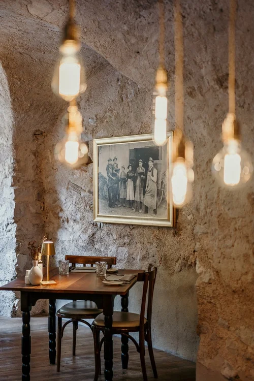 Restaurant im Ansitz Romani mit historischen Gewölben – Tramin, Südtirol