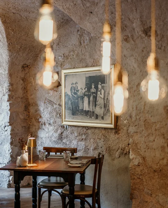 Restaurant im Ansitz Romani mit historischen Gewölben – Tramin, Südtirol