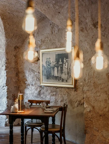 Restaurant im Ansitz Romani mit historischen Gewölben – Tramin, Südtirol