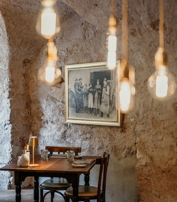 Restaurant im Ansitz Romani mit historischen Gewölben – Tramin, Südtirol