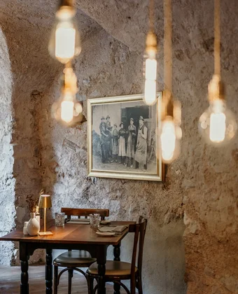 Restaurant im Ansitz Romani mit historischen Gewölben – Tramin, Südtirol