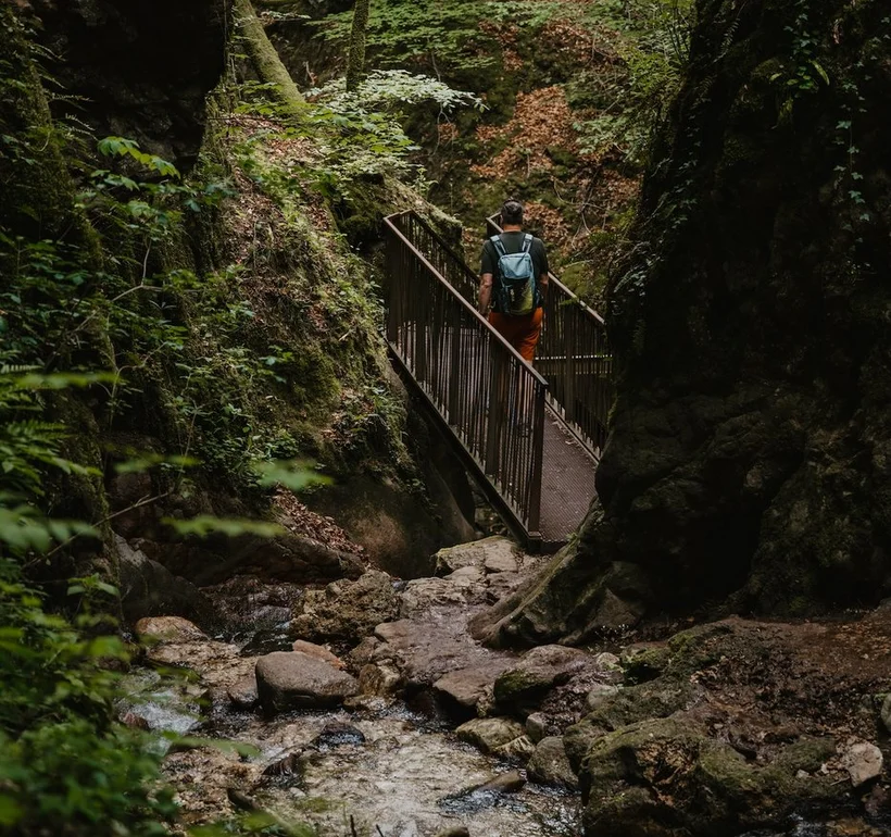Wanderung durch die Schlucht bei Tramin – Ausflugstipp vom Ansitz Romani