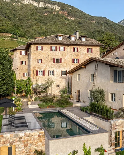 Historischer Ansitz Romani in Tramin mit Bio-Pool und Garten – Hotel in Südtirol